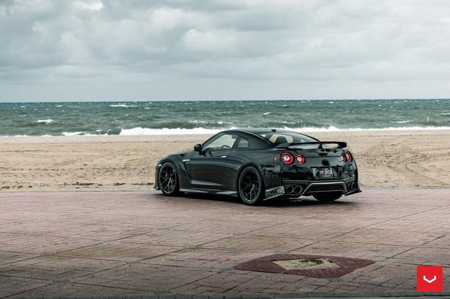  Nissan GT-R on Vossen Wheels (HF-5) 2020 года  (фото 6 из 48)